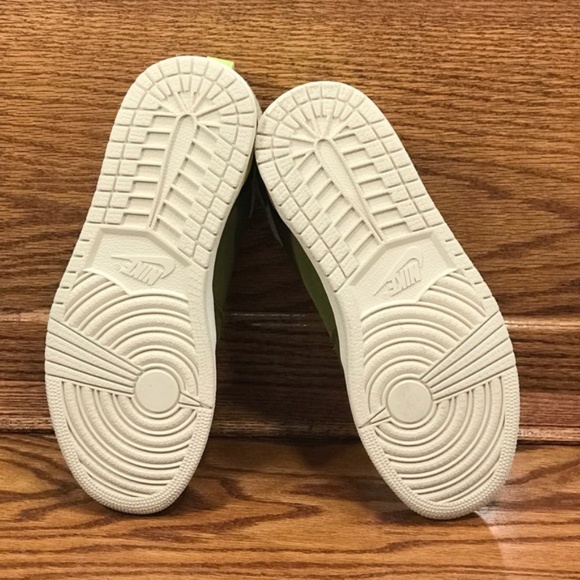 Air Jordan 1 High Zip Up Olive Flake Black Shoes - Picture 6 of 8